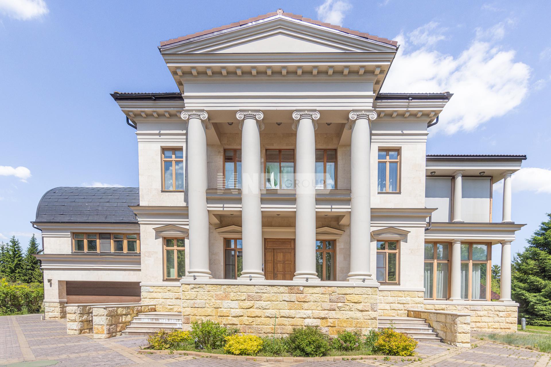 «Монолит» (Monolit)