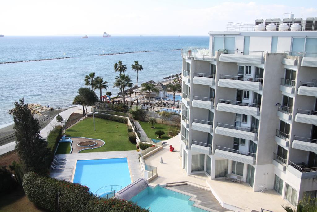 Квартира с 1+1 спальней в Потамос Гермасойяс, Лимассол
 (1+1 Bedroom Apartment in Potamos Germasogeias, Limassol)