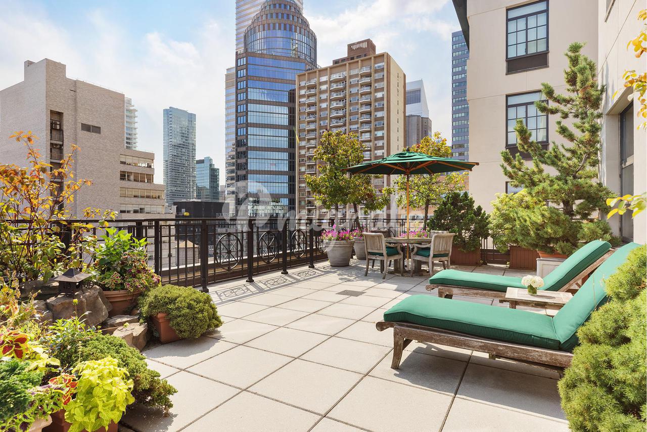 Кондоминиум в 525 PARK AVE, PHA - Upper East Side, New York