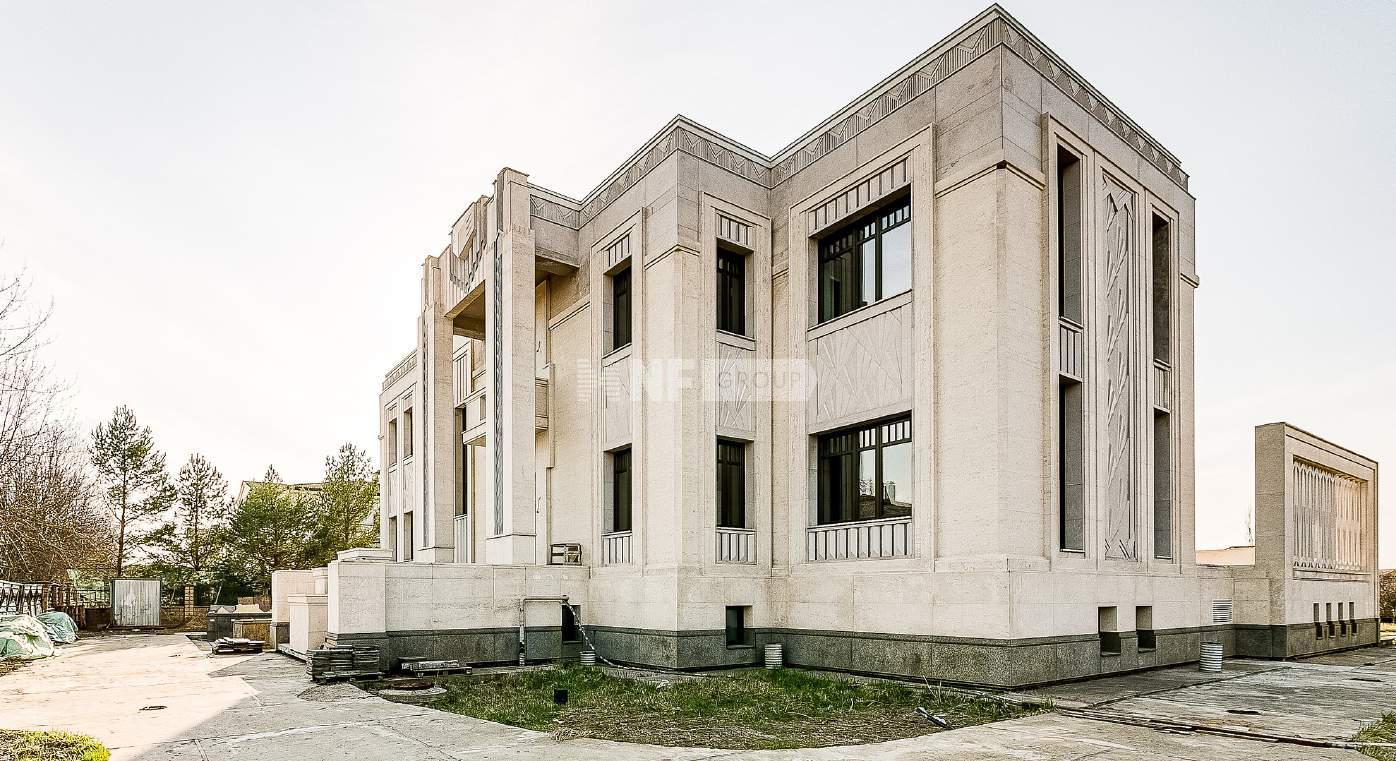 «Монолит» (Monolit)