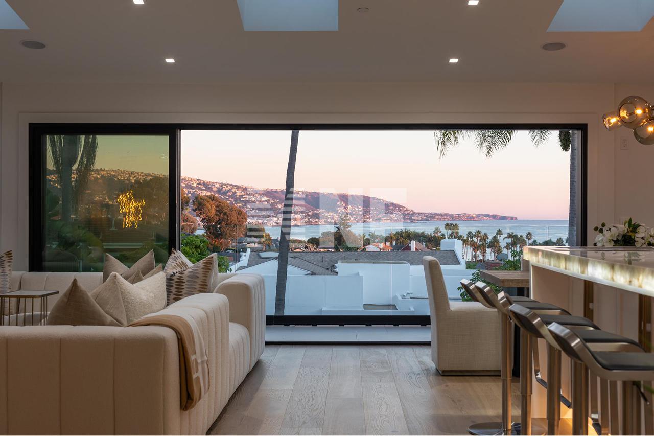 Продажа - Вилла в 135 Crescent Bay Drive - Laguna Beach, California - Laguna  Beach в США, цена $ 8 988 000 | KF.expert