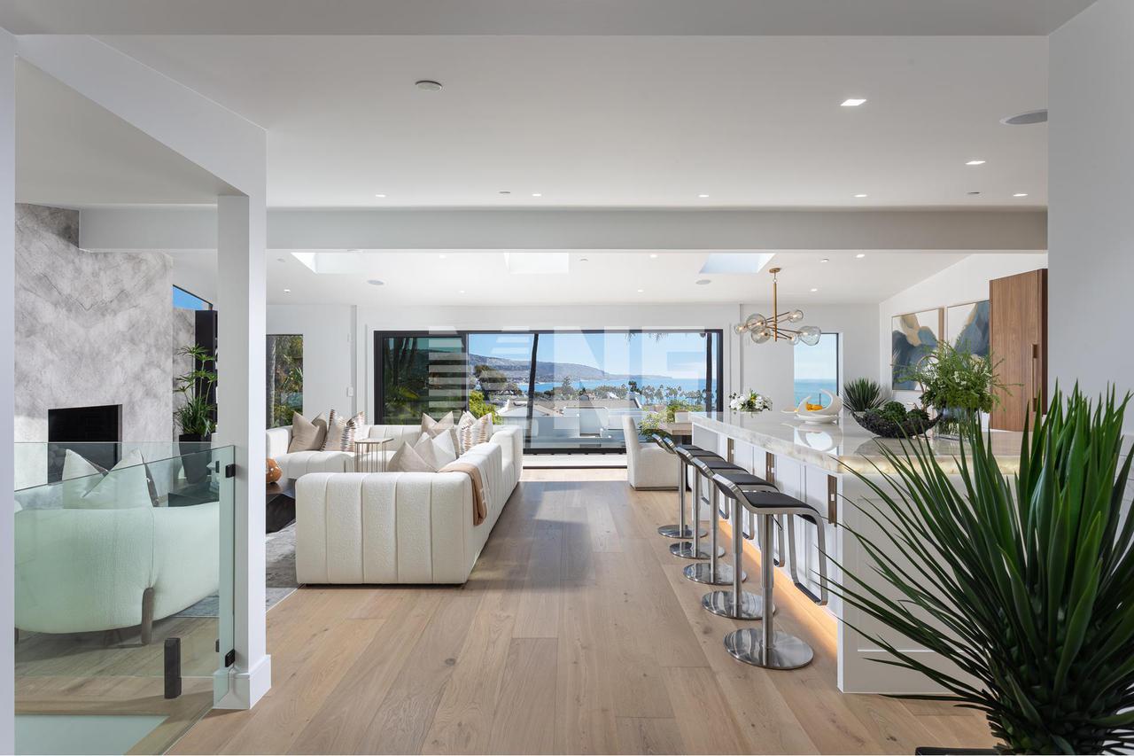 Продажа - Вилла в 135 Crescent Bay Drive - Laguna Beach, California - Laguna  Beach в США, цена $ 8 988 000 | KF.expert