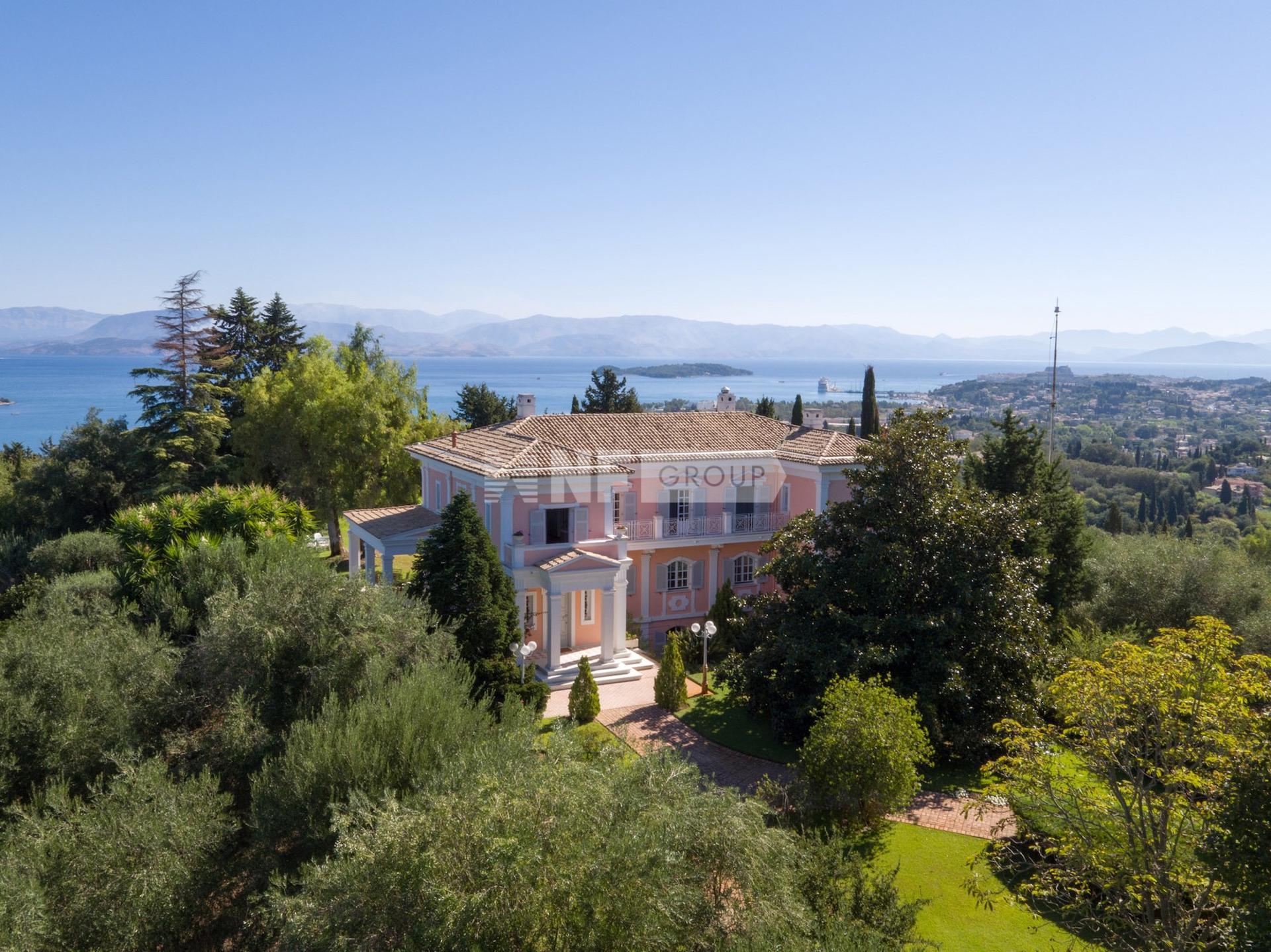 Роскошная вилла на о. Корфу в Греции