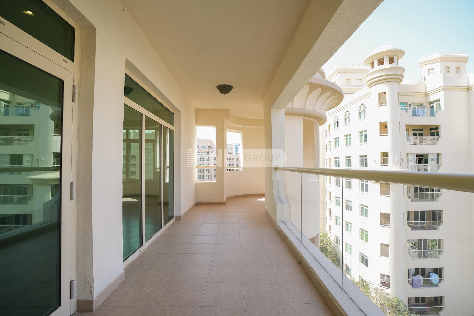 3 Bedrooms in Shoreline Al Hamri