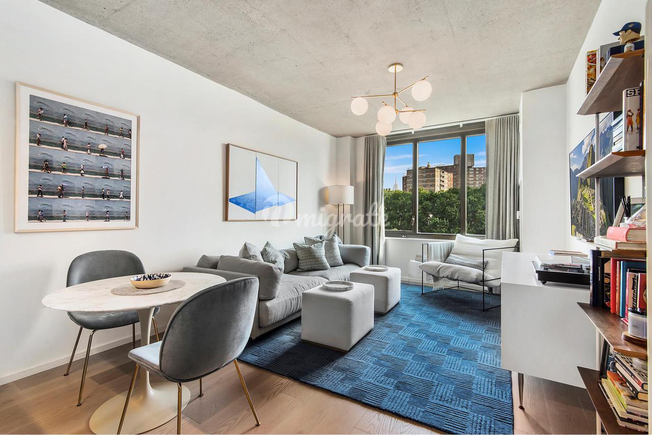 Кондоминиум в 196 ORCHARD ST, 5F - Lower East Side, New York