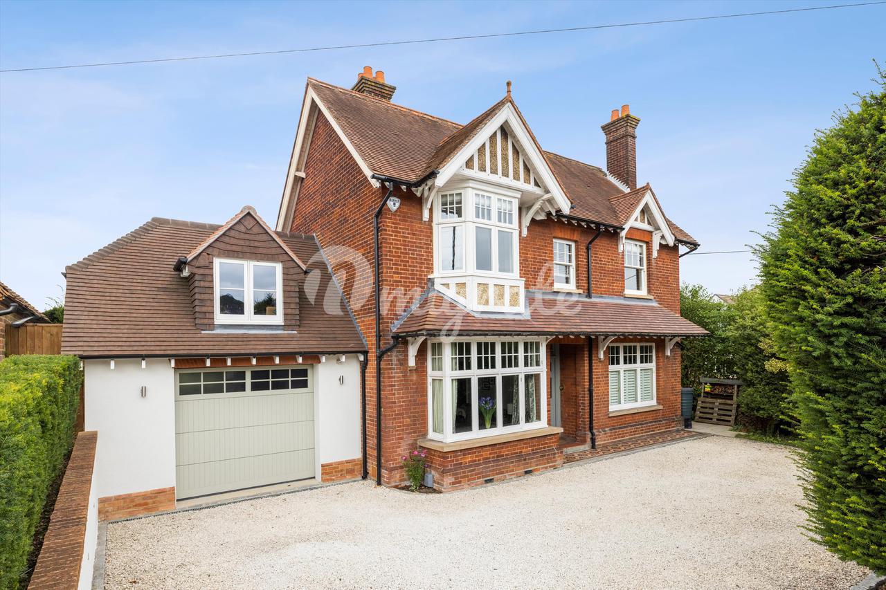 Вилла в Farnham Road, Guildford, Surrey, GU2