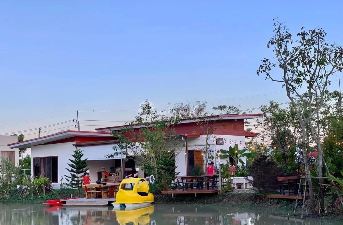 8 спален Здания целиком на продажу (Resort for sale, 5 rai, next to Kamphaeng Phet city, only 9,500,000.)