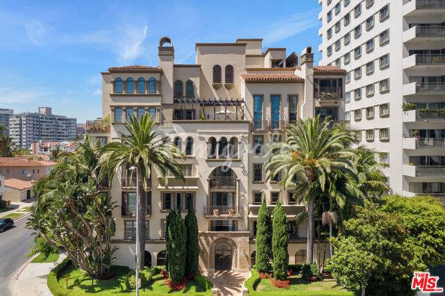 Кондоминиум в 10795 Wilshire Blvd, 405 - Westwood / Century City, California
