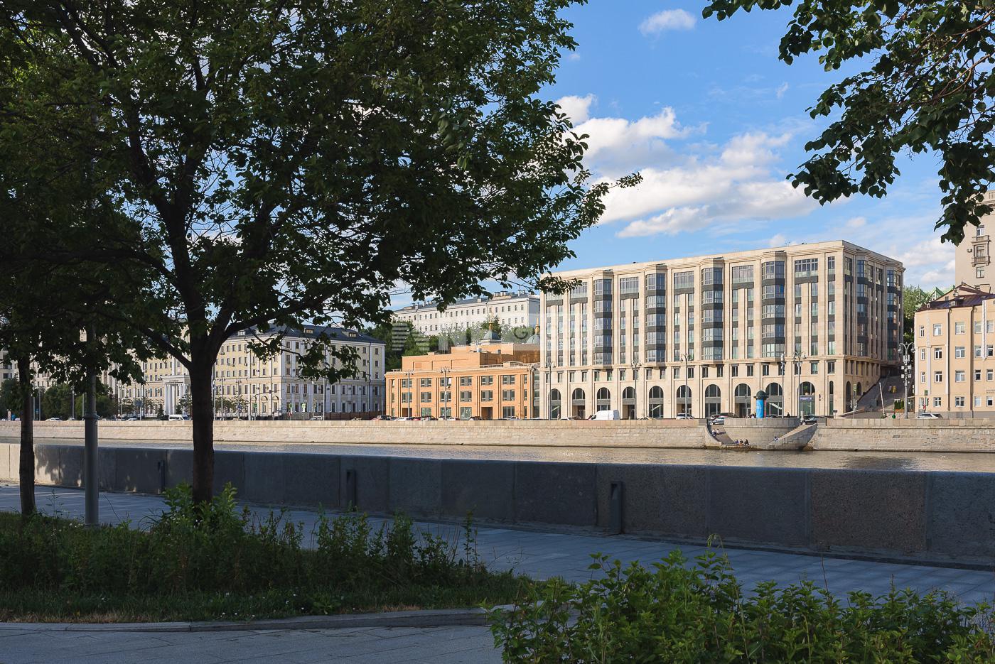 «Симфония набережных» (Simfoniya naberezhnykh)