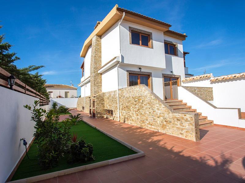 Таунхаус в Торревьеха