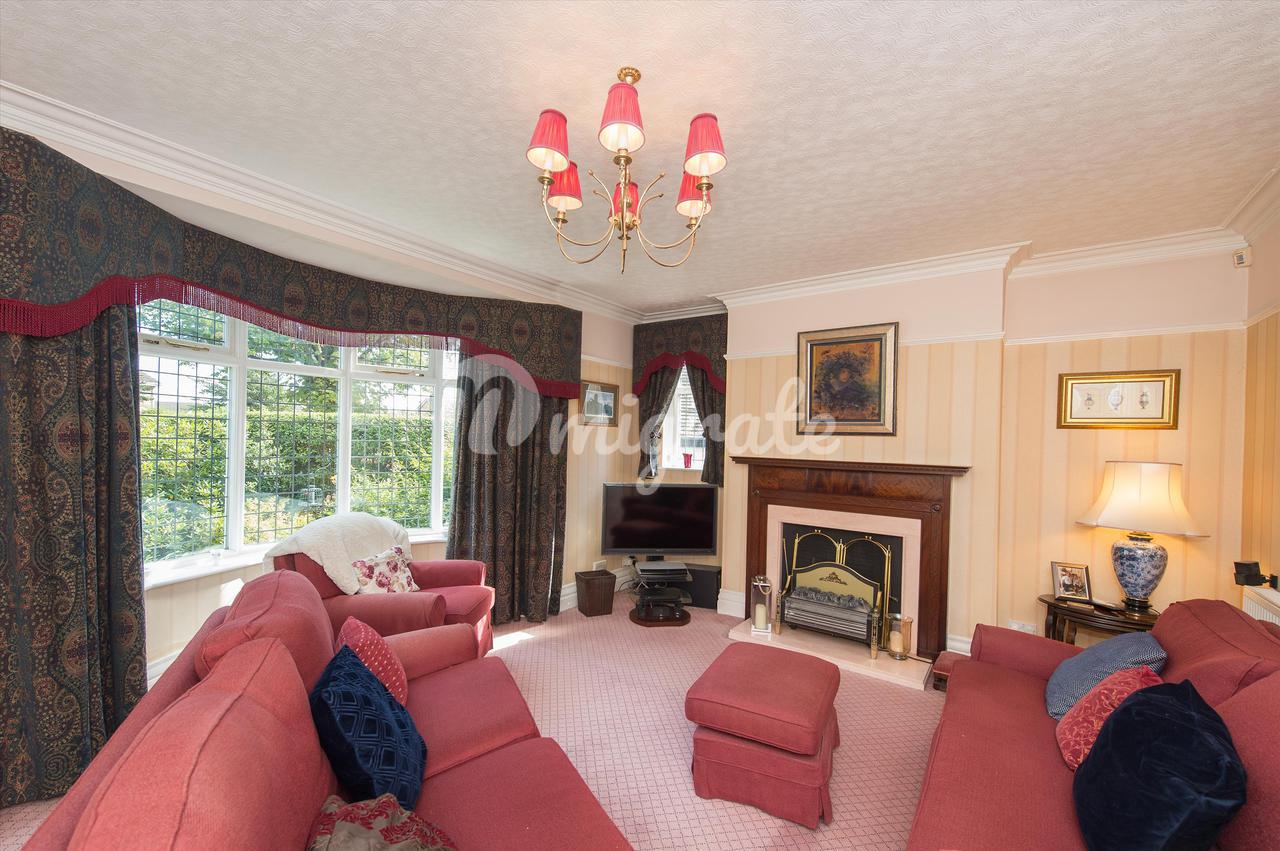 Вилла в Leadhall Crescent, Harrogate, North Yorkshire, HG2