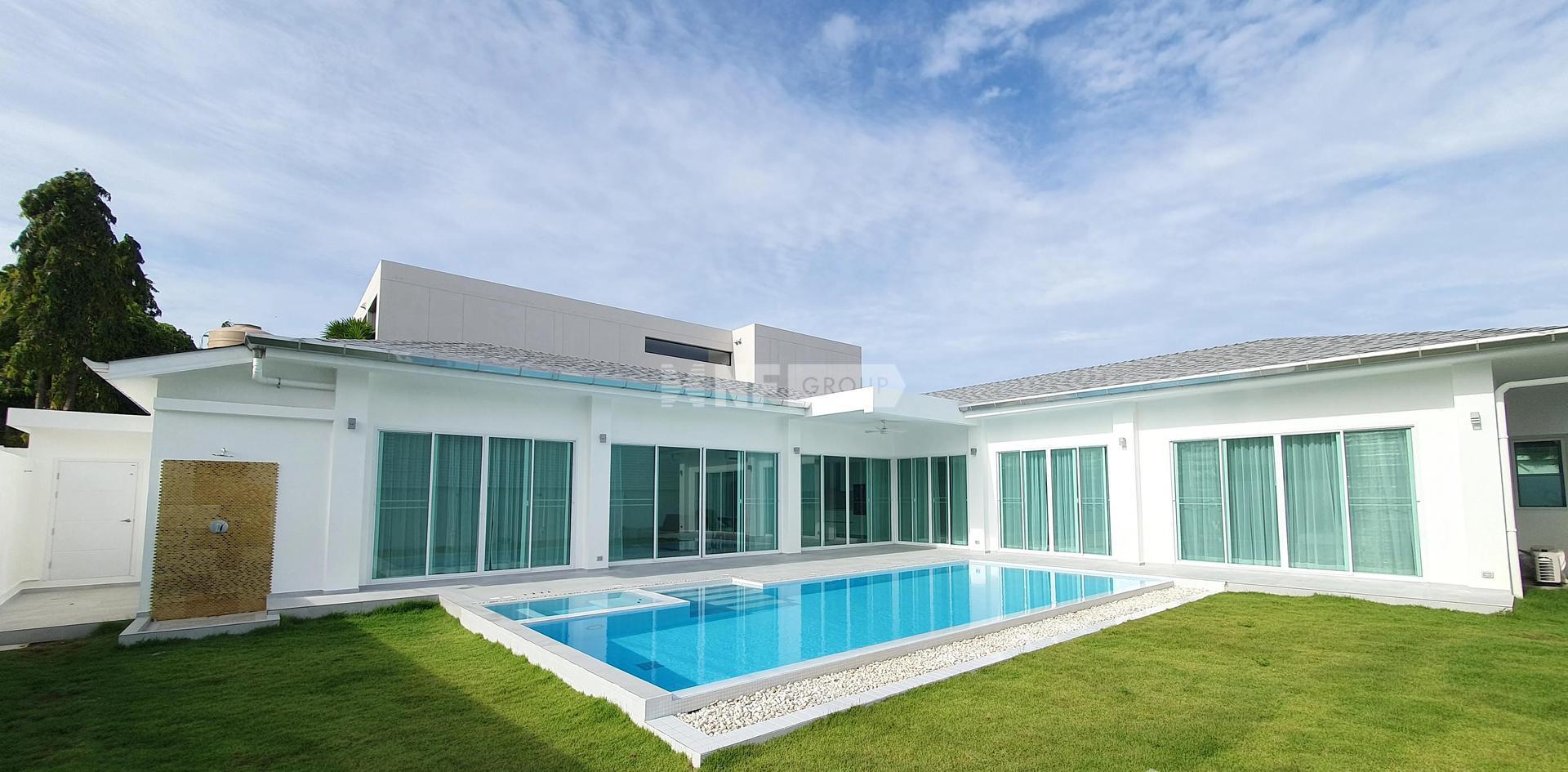 Modern Tropical Escape Brand New Pool Villa in Nai Harn