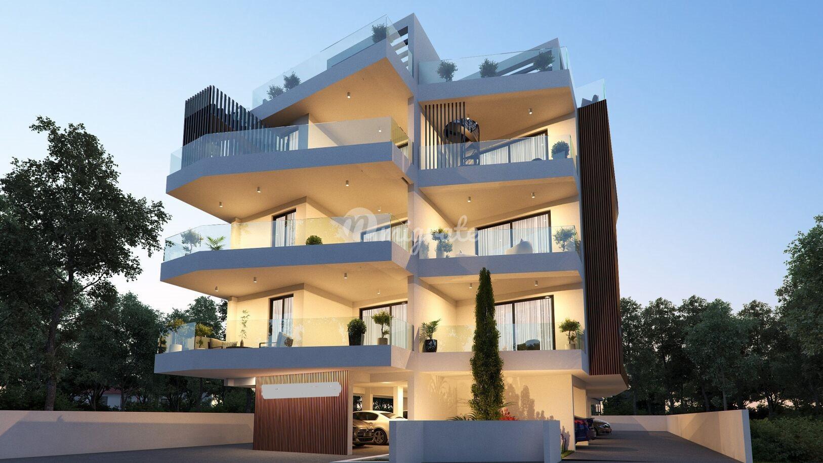 Квартира с 2 спальнями недалеко от торгового центра Metropolis, Ларнака
 (2 Bedroom Apartment in Aradippou, Larnaca)