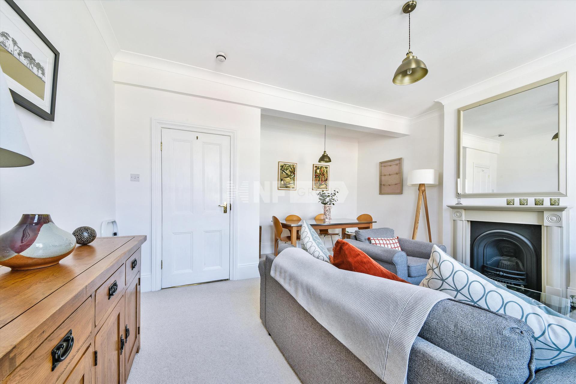 Квартира в Senrab Street, London, E1.