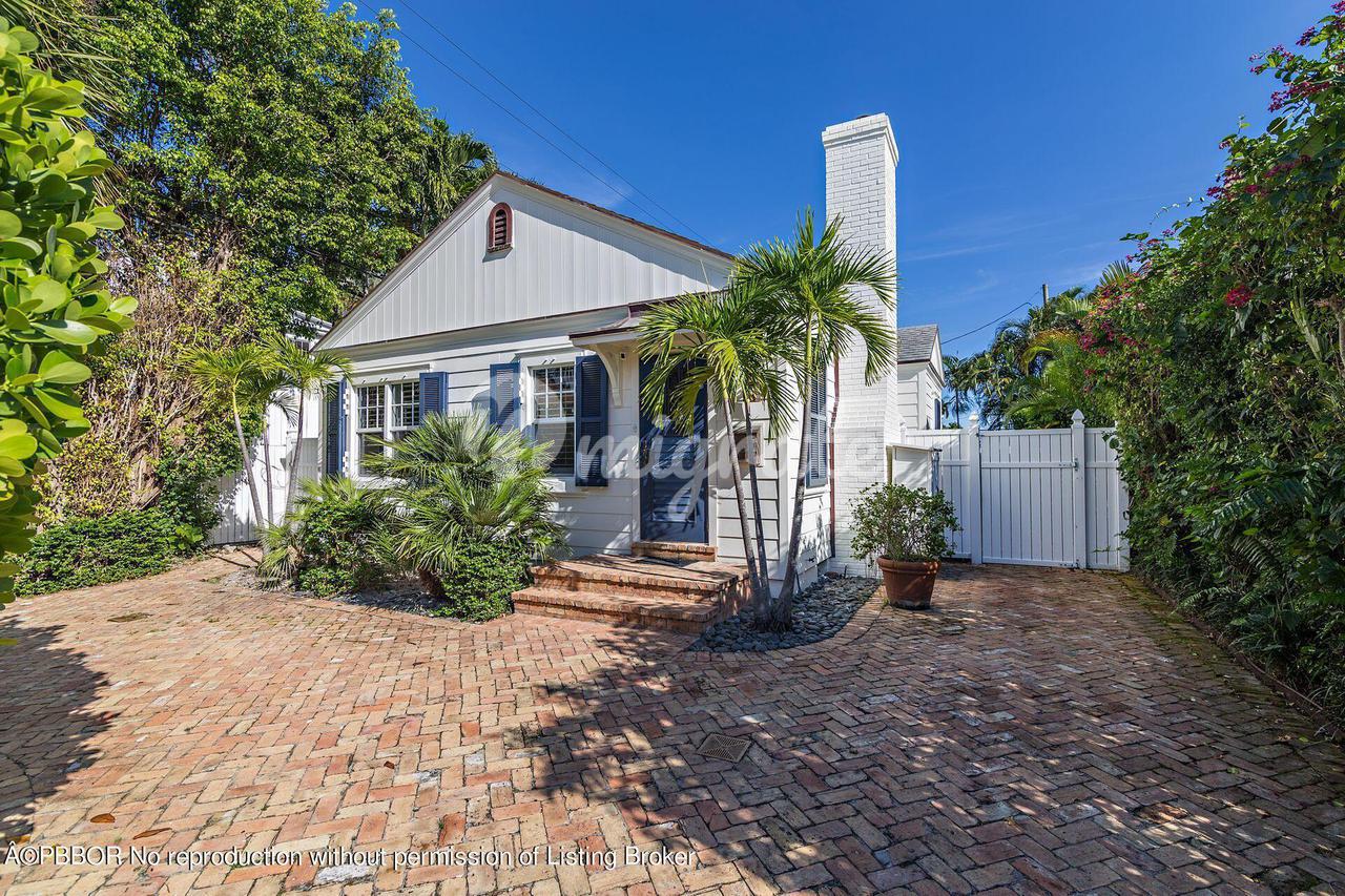 Вилла в 231  Cocoanut Row  - Palm Beach, Florida