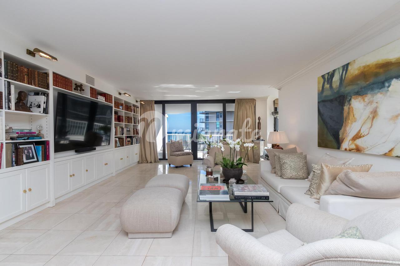 Кондоминиум в 3170 S Ocean Boulevard, 301 S - Palm Beach, Florida