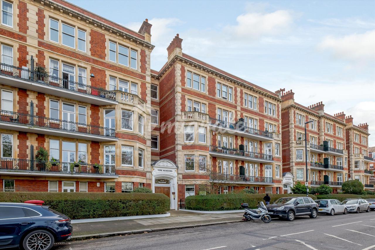 Квартира в York Mansions, Prince of Wales Drive, London, SW11