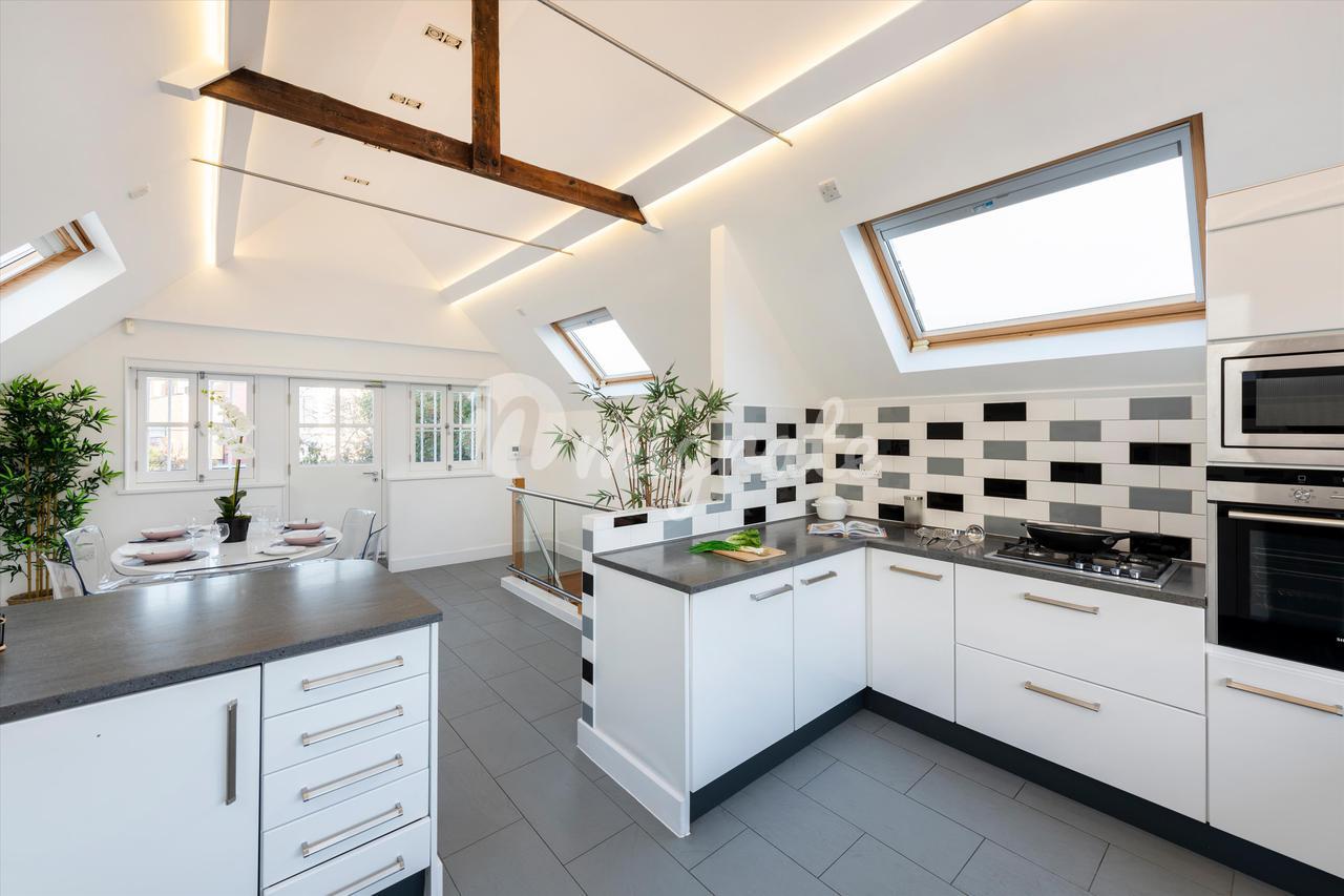 Вилла в Dunster Gardens, Brondesbury, London, NW6