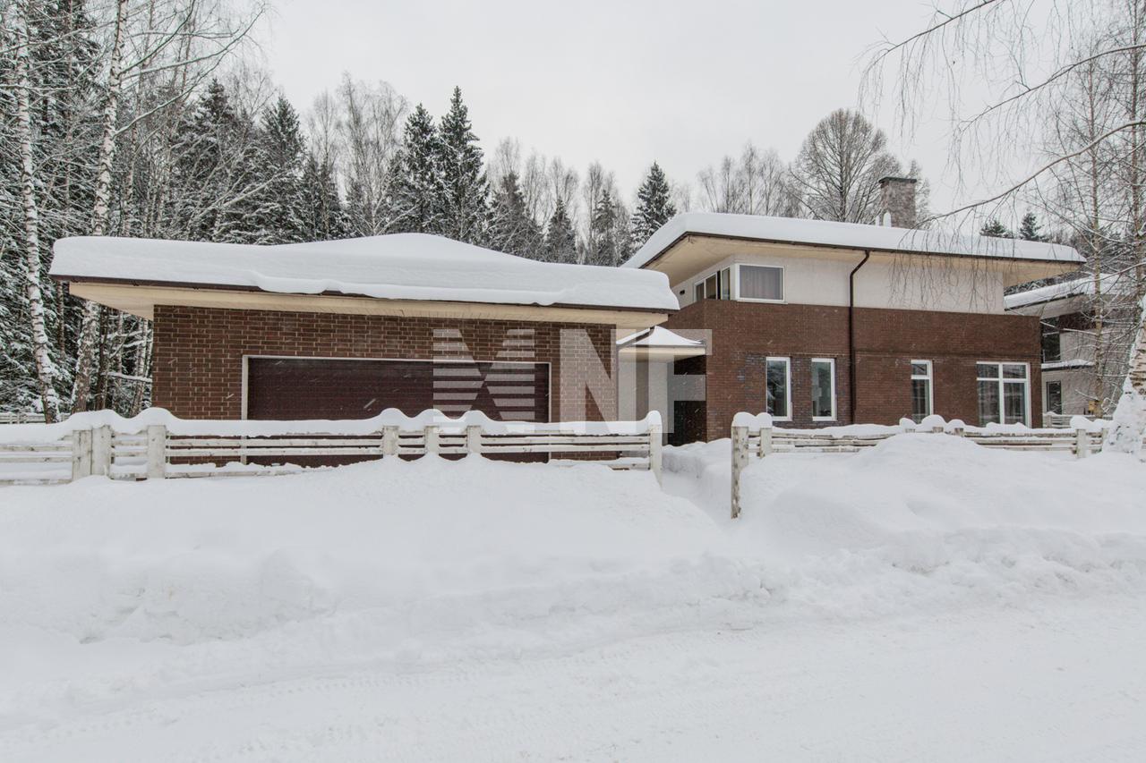 Загородный 🏠 дом 364 м² в поселке Жаворонки-1 на Можайском  шоссе, цена 47 млн. руб. | Лот hs9914531