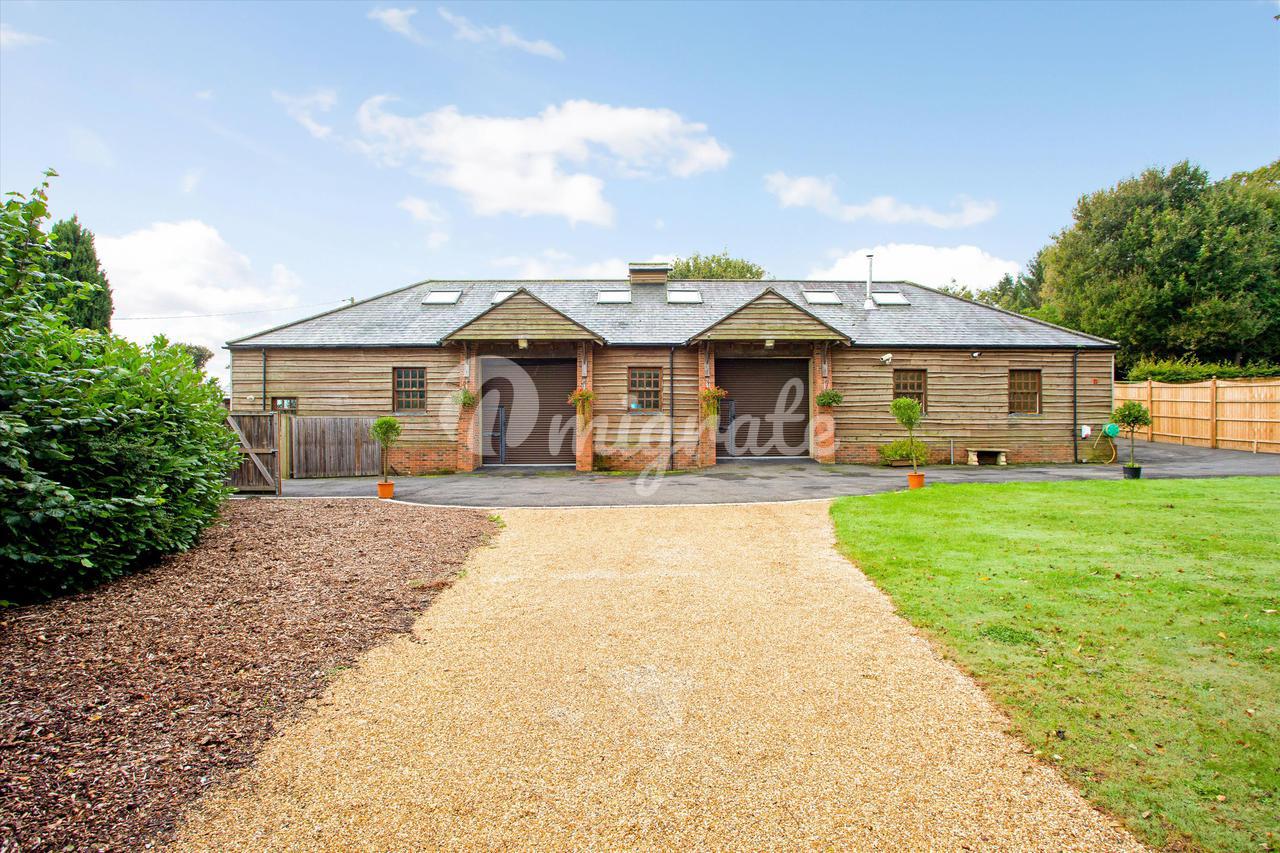 Земельный участок под застройку в Trampers Lane, North Boarhunt, Fareham, Hampshire, PO17