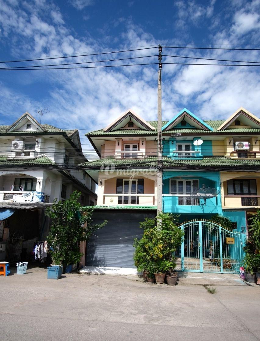 3 спален Таунхаус на продажу в Bua Thong Thani (Bua Thong Thani)