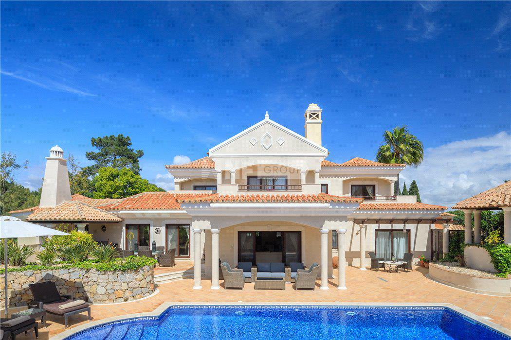 Вилла на гольф-курорте