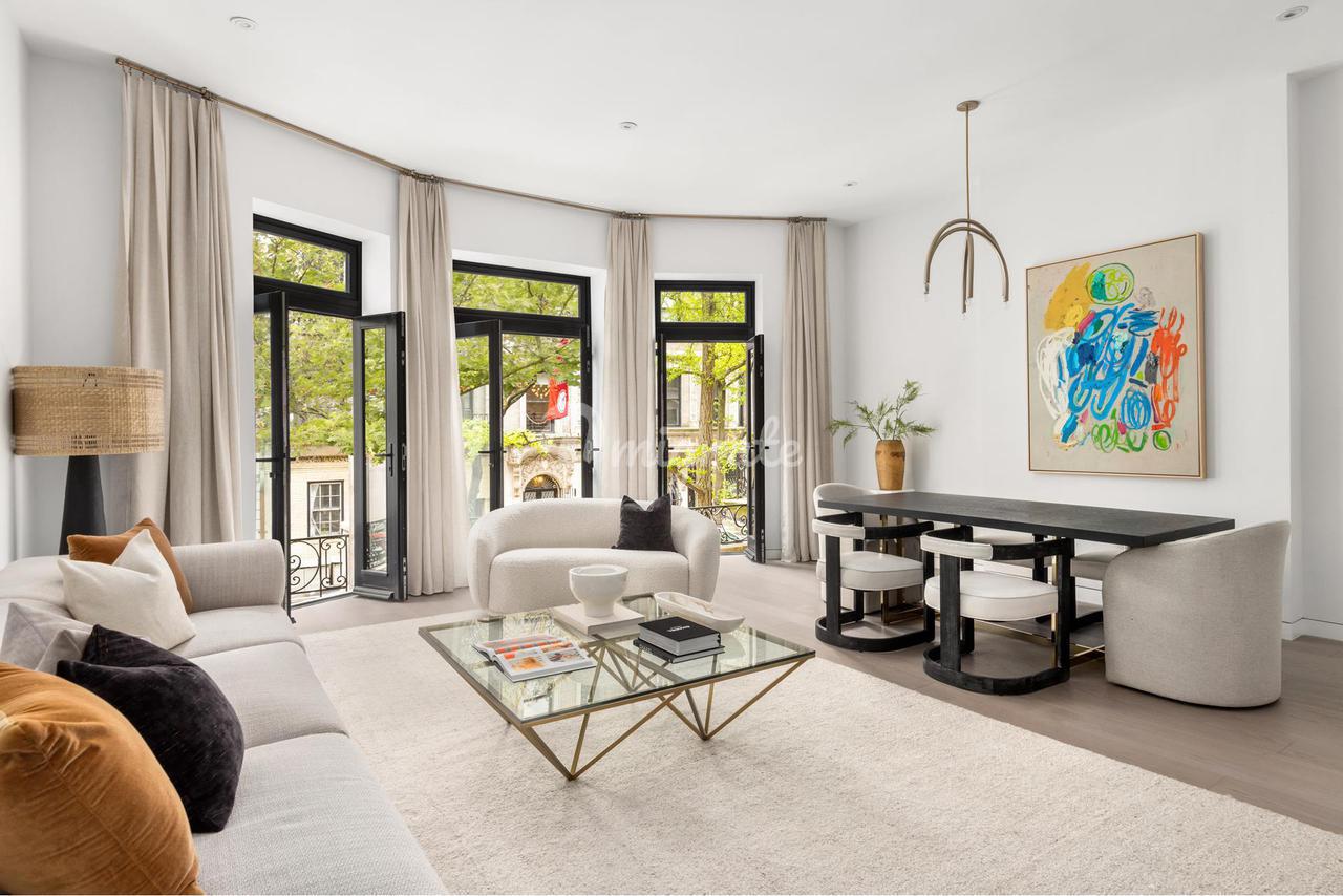 Кондоминиум в 324 W 108TH ST, 11 - Upper West Side, New York