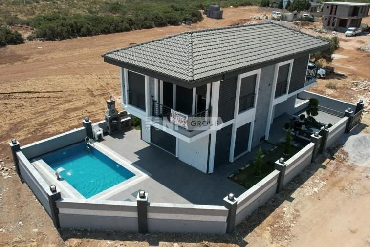 Светлая вилла с красивым садом в Дидиме, Турция (Villa AdemC Didim (AD119))