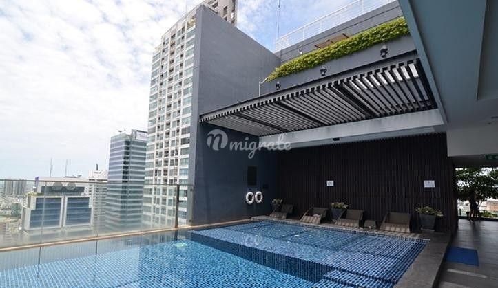 2 спален Кондо на продажу в Life At Sathorn 10 (Life At Sathorn 10)