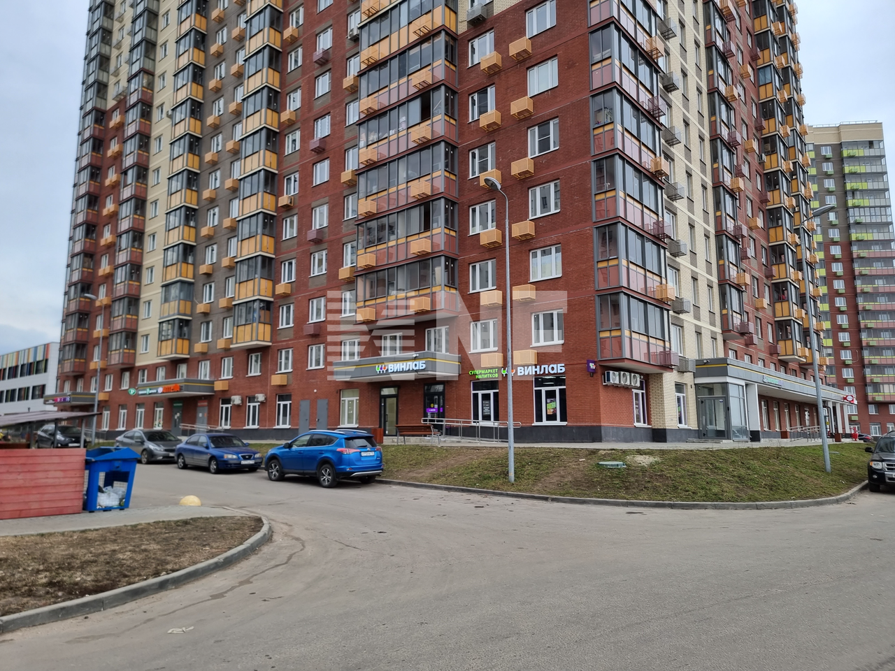 Торговое помещение 127.0 м² рядом с метро Некрасовка, Зенино ЖК Самолёт  мкр, Каштановая ул., д. 6/2 - продажа без посредников