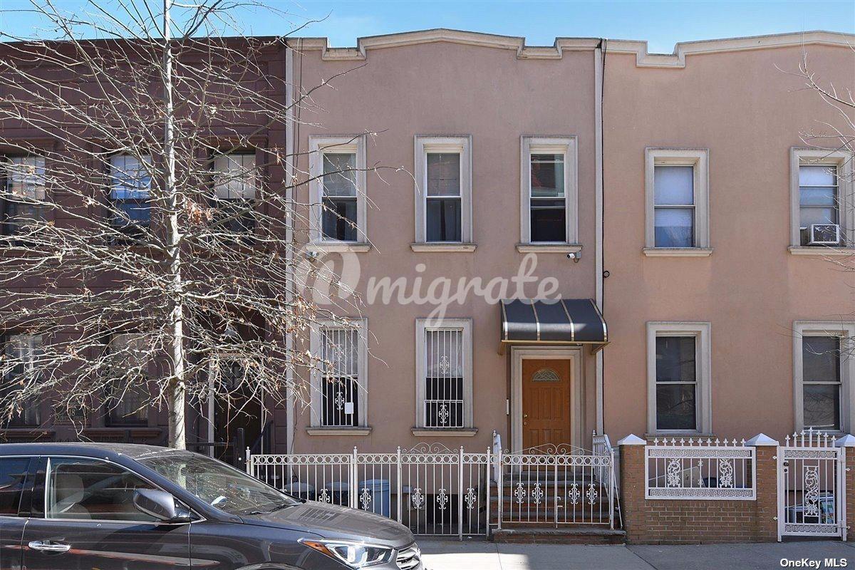 Вилла в 16 Fayette Street - Williamsburg, New York
