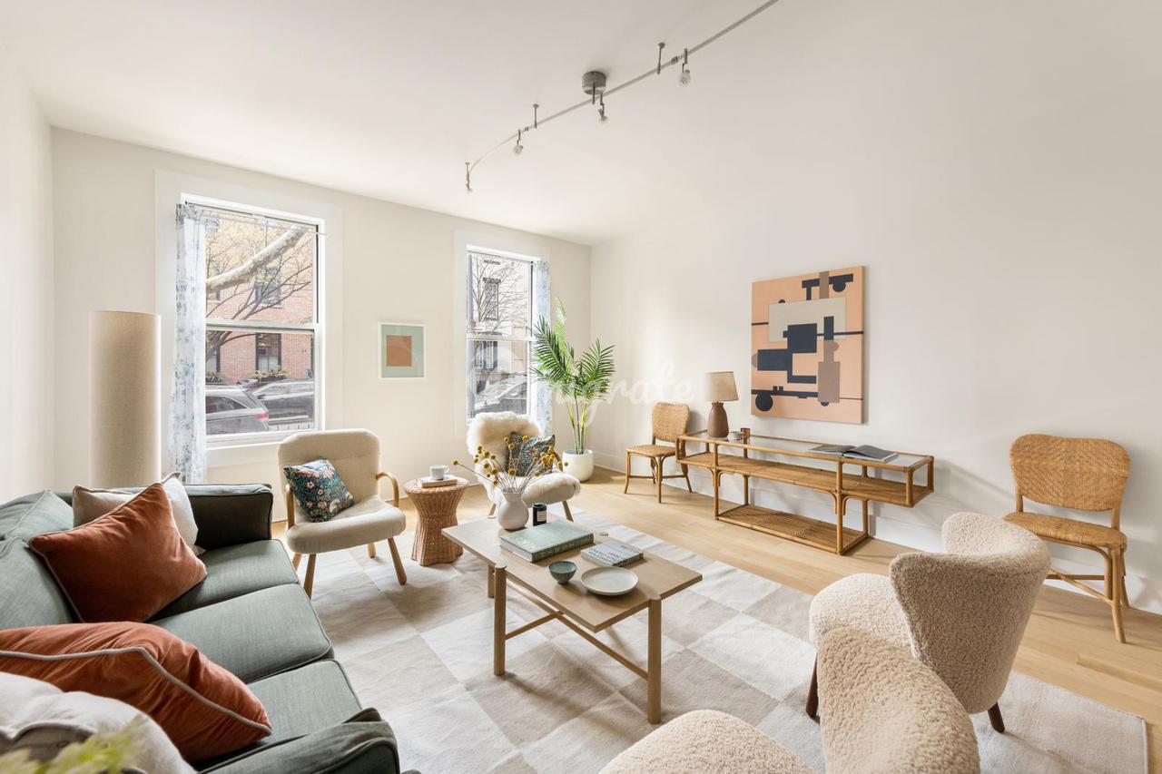 Кондоминиум в 27 WYCKOFF ST, COMBO - Cobble Hill, New York