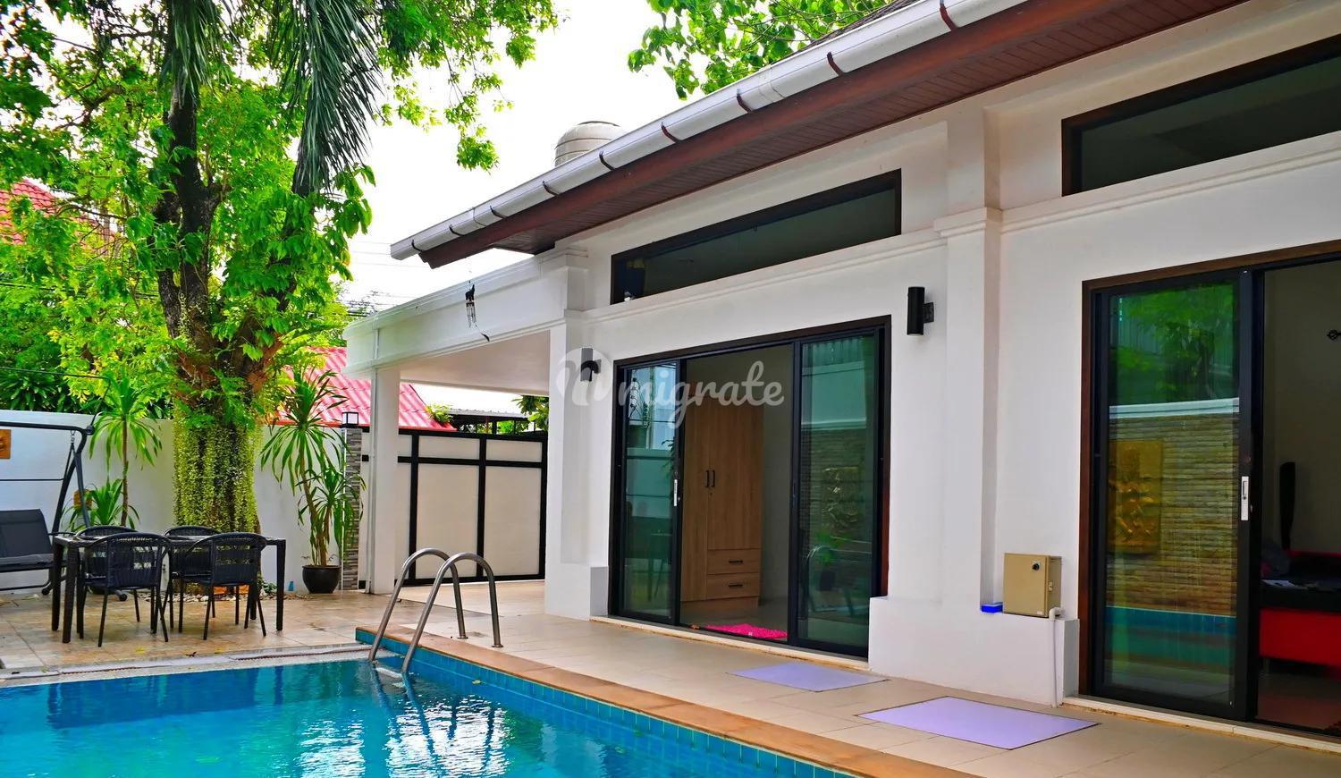 2 Bedrooms Villa for Sale in Rawai Phuket