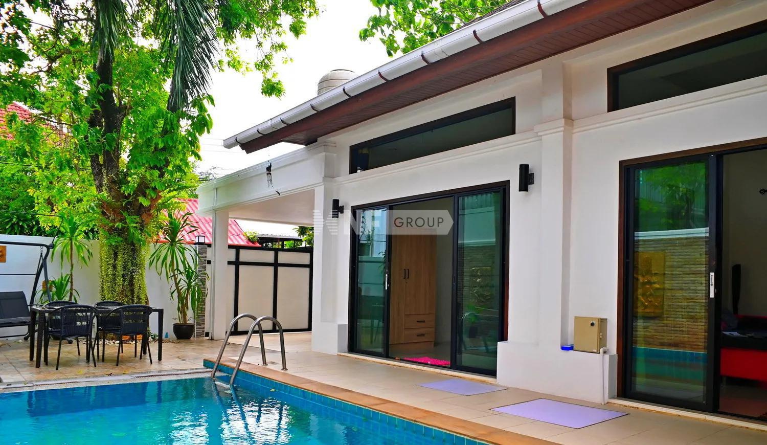 2 Bedrooms Villa for Sale in Rawai Phuket