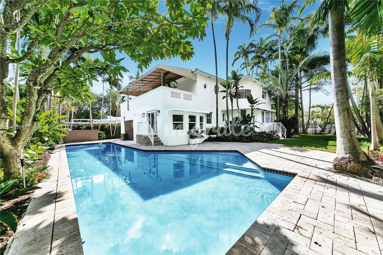 Вилла в 4501  Royal Palm Ave  - Miami Beach, Florida