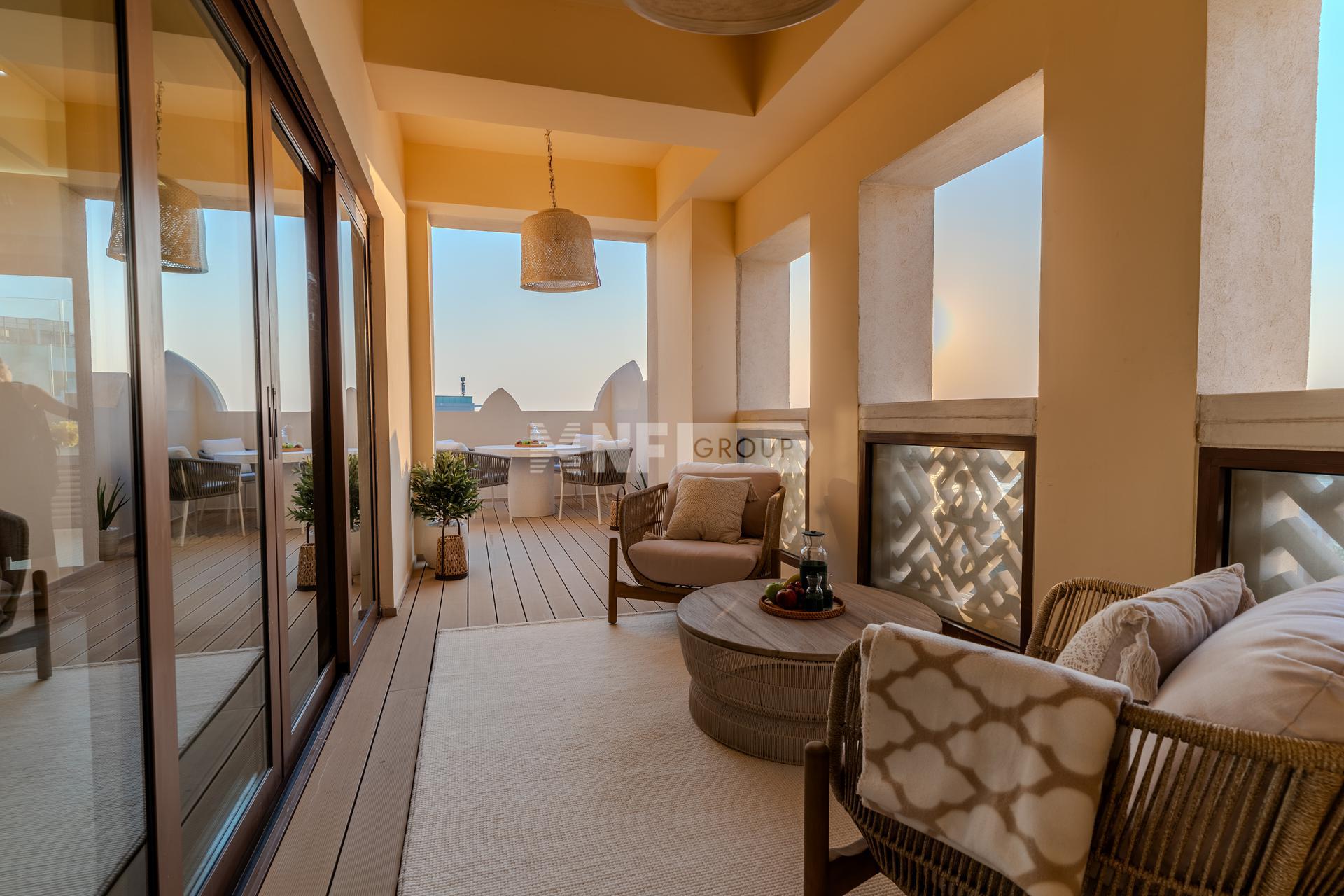 Квартира дюплекс с 4 спальнями в Balqis Residence (4 BR Duplex in Balqis Residence)