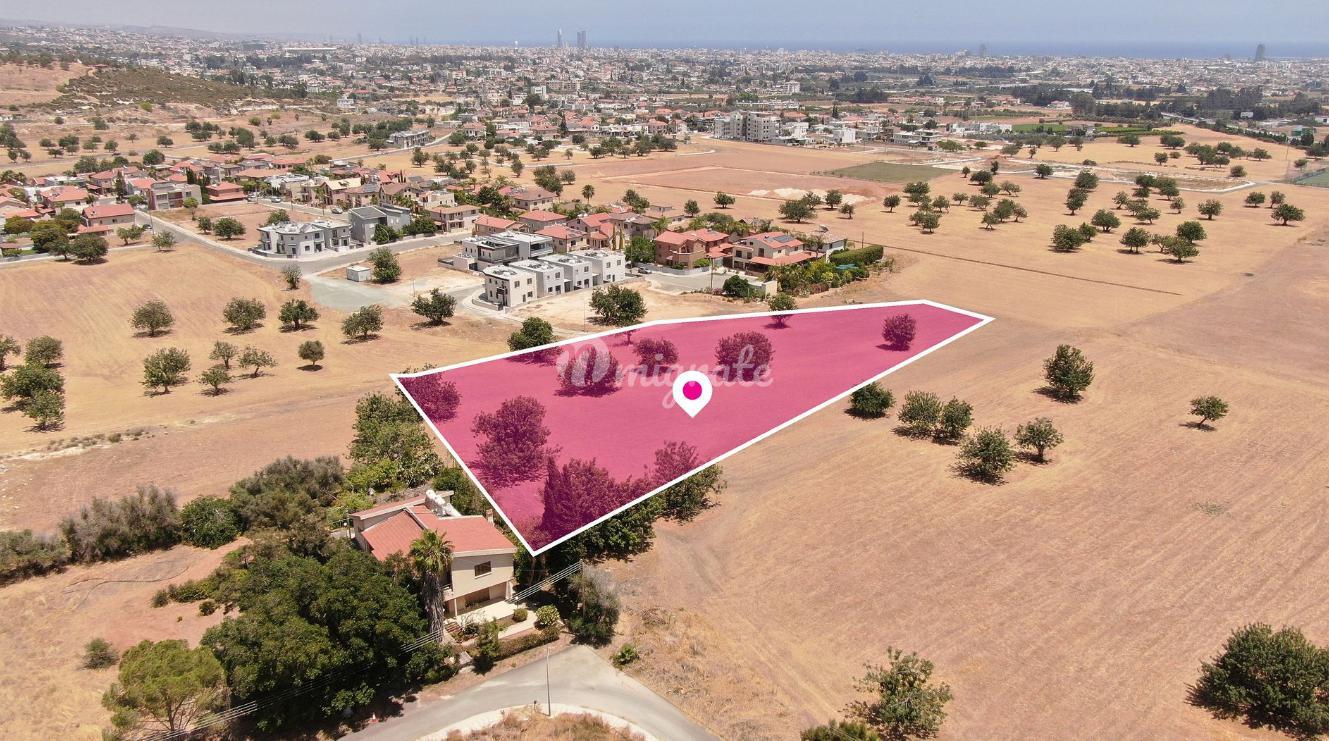 Жилой комплекс в Като Полемидия, Лимассол
 (Residential field in Kato Polemidia, Limassol)