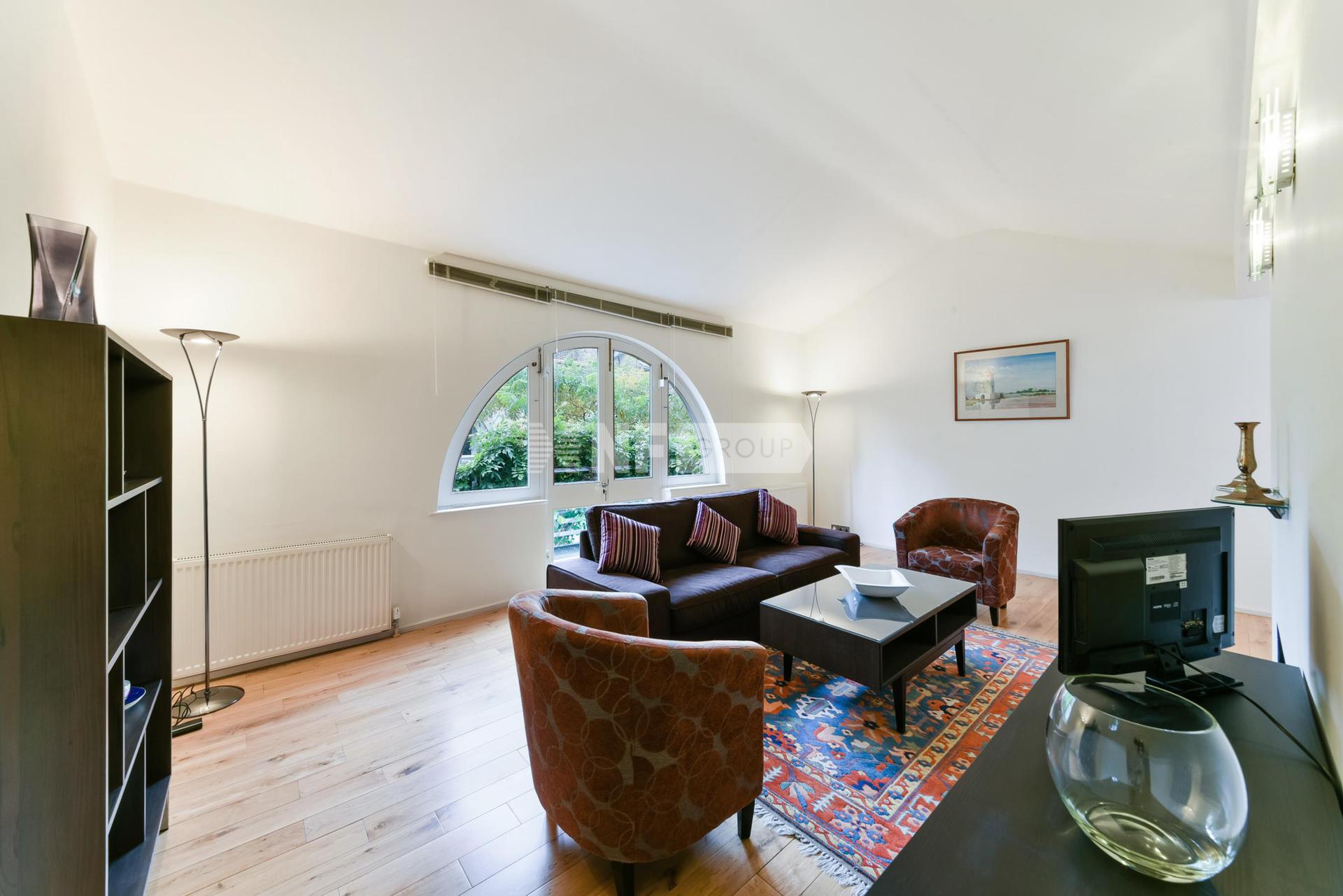 Вилла в Hawksmoor Mews, City, London, E1