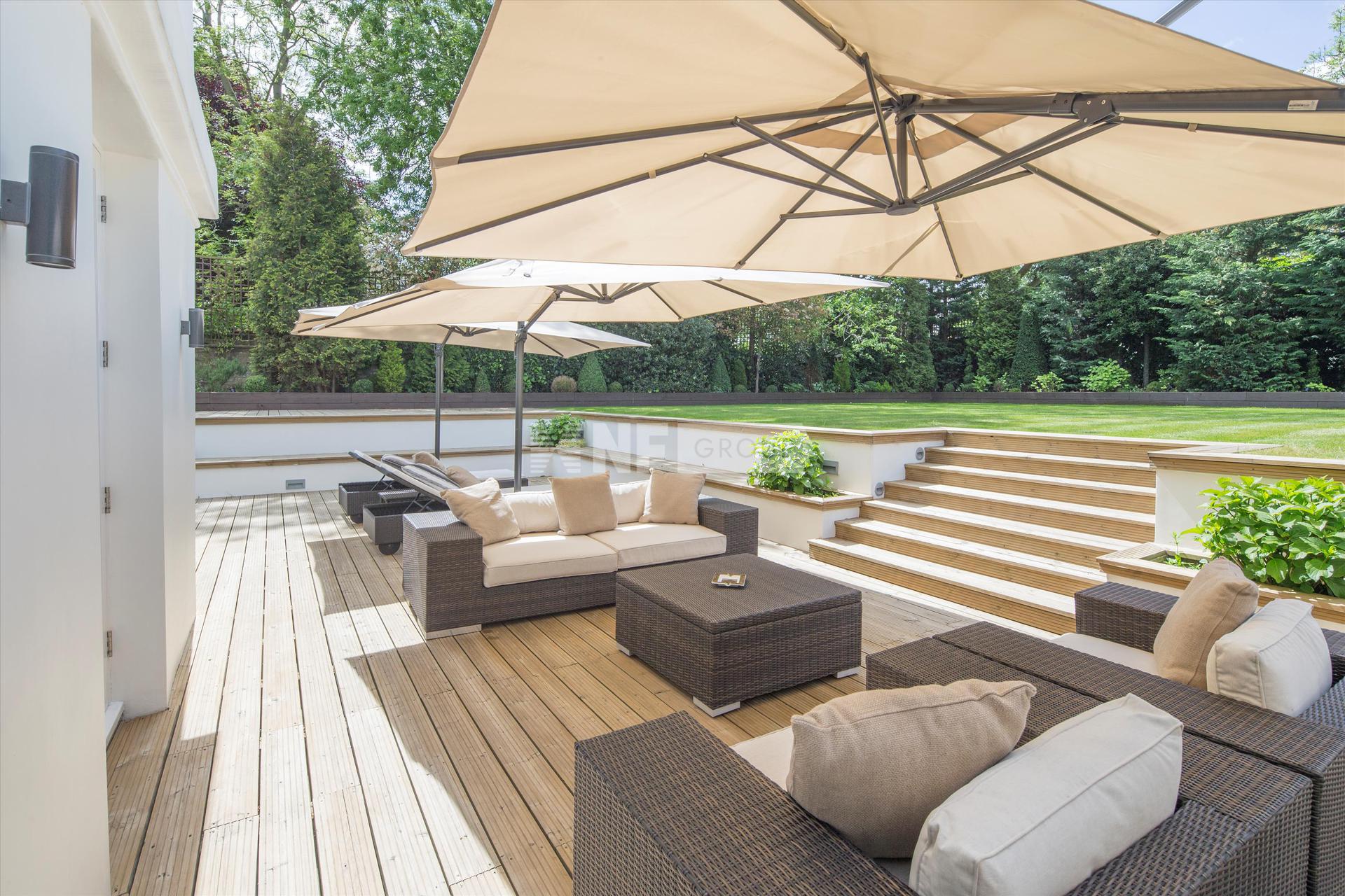 Вилла в St Johns Wood Park, St Johns Wood, London, NW8