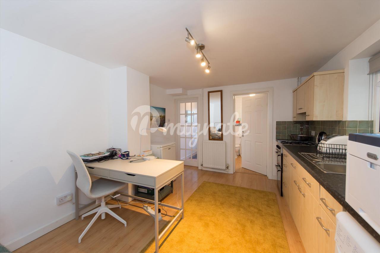 Вилла в Otley Road, Harrogate, North Yorkshire, HG2