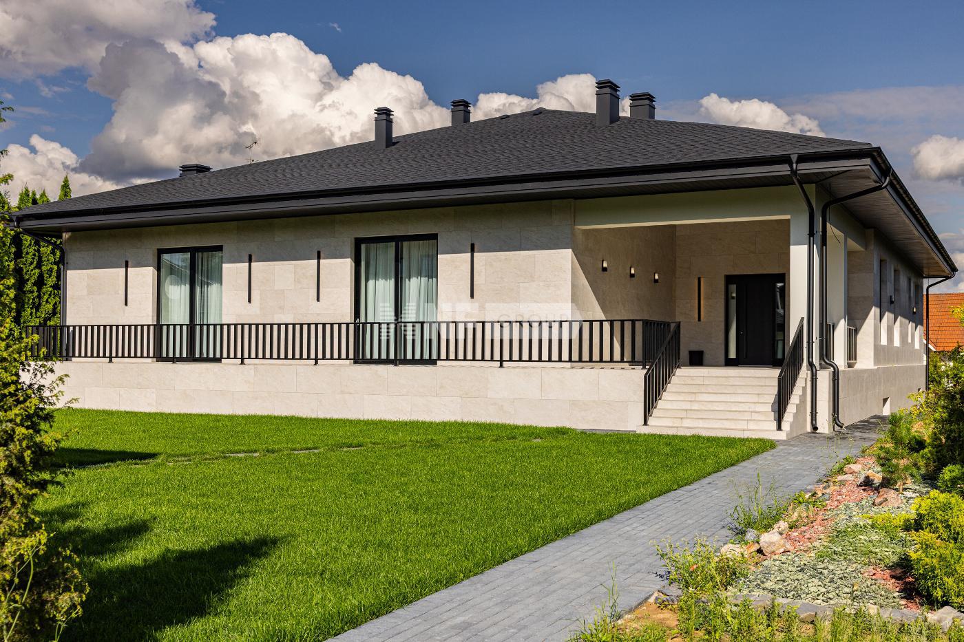 «Петровский» (Petrovskiy)