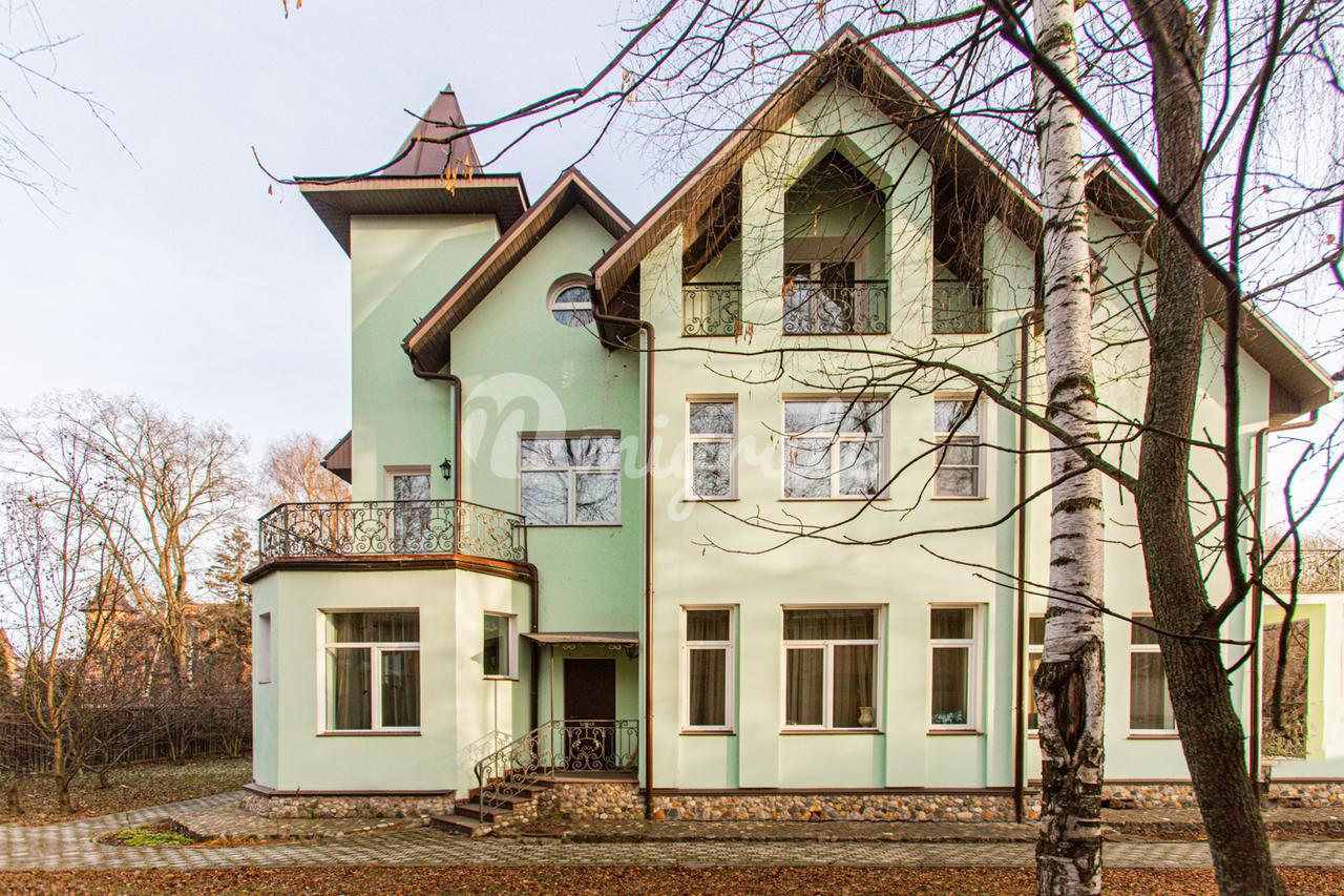 Загородный 🏠 дом 435 м² в поселке Поселок Ларина на в черте  города, цена 90 млн. руб. | Лот hs9911421