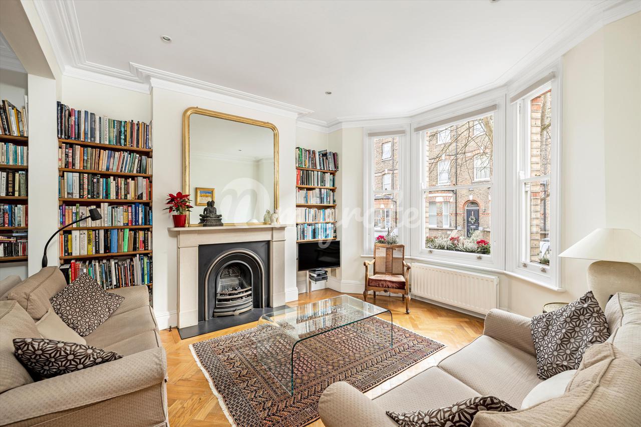 Вилла в Gardnor Road, London, NW3