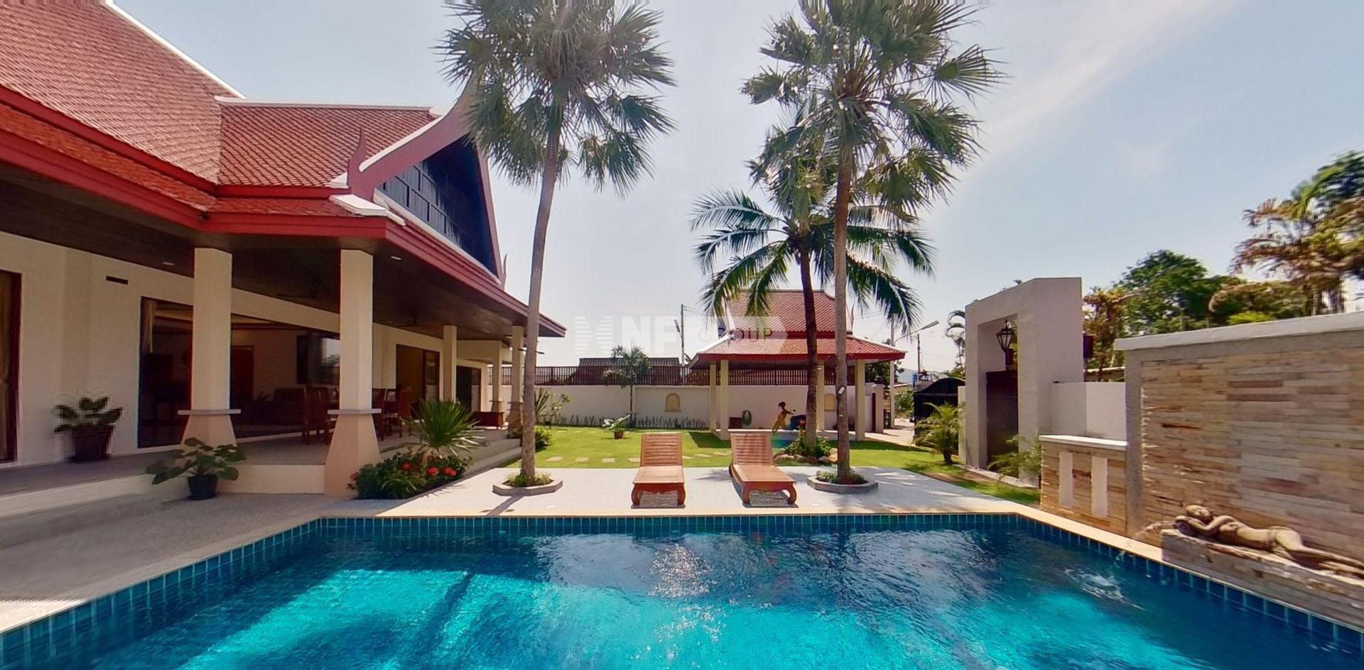 3 Bedrooms Pool Villa in Rawai with Big Garden for Rent