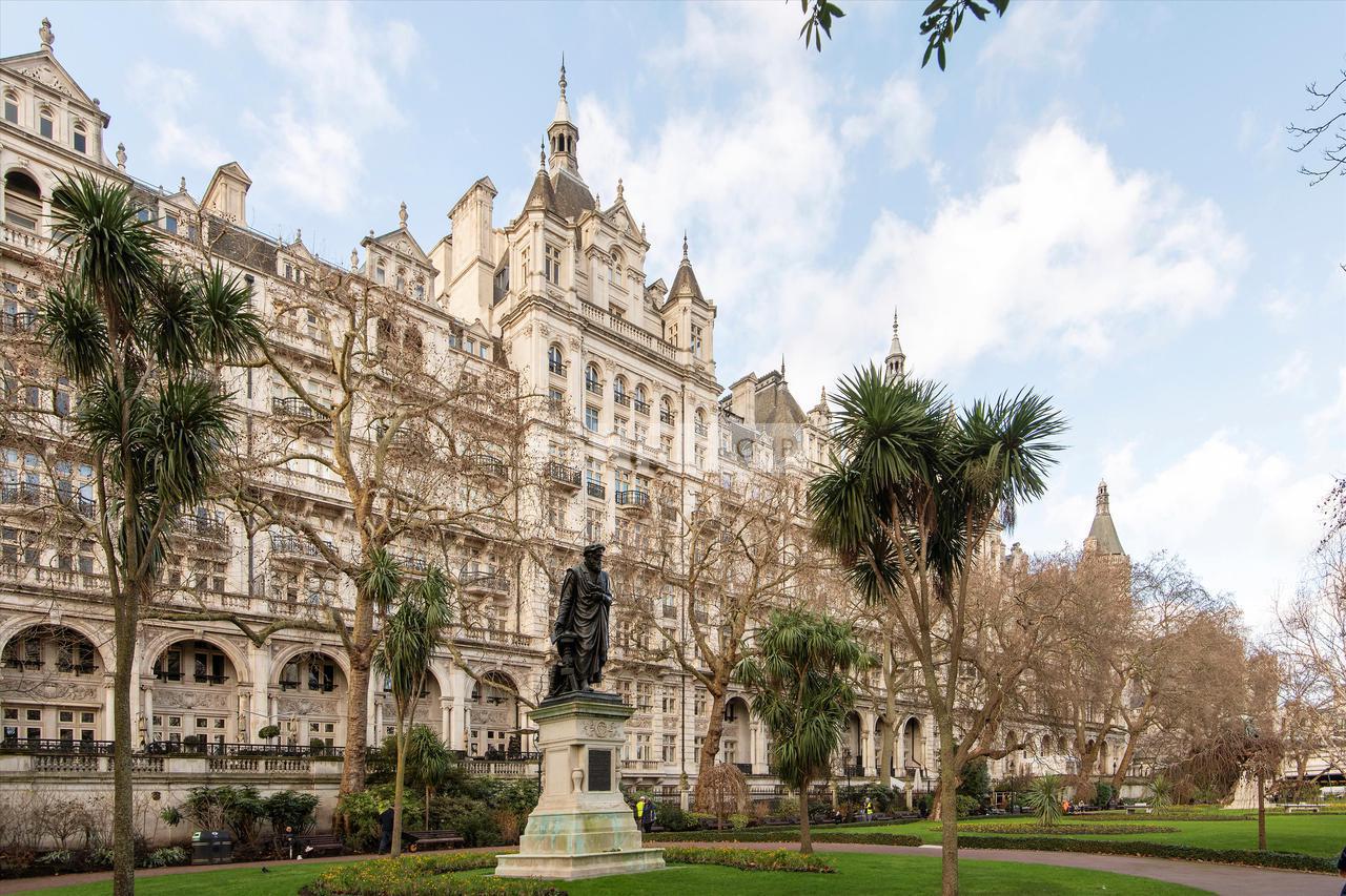 Квартира в Whitehall Court, Whitehall, London, SW1A