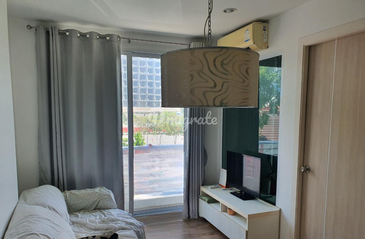 1 спален Кондо на продажу в Neo Sea View (Neo Sea View)