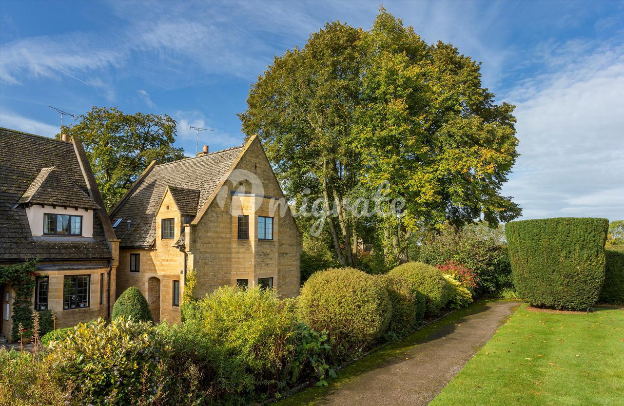 Вилла в Newlands Court, Stow on the Wold, Cheltenham, Gloucestershire, GL54