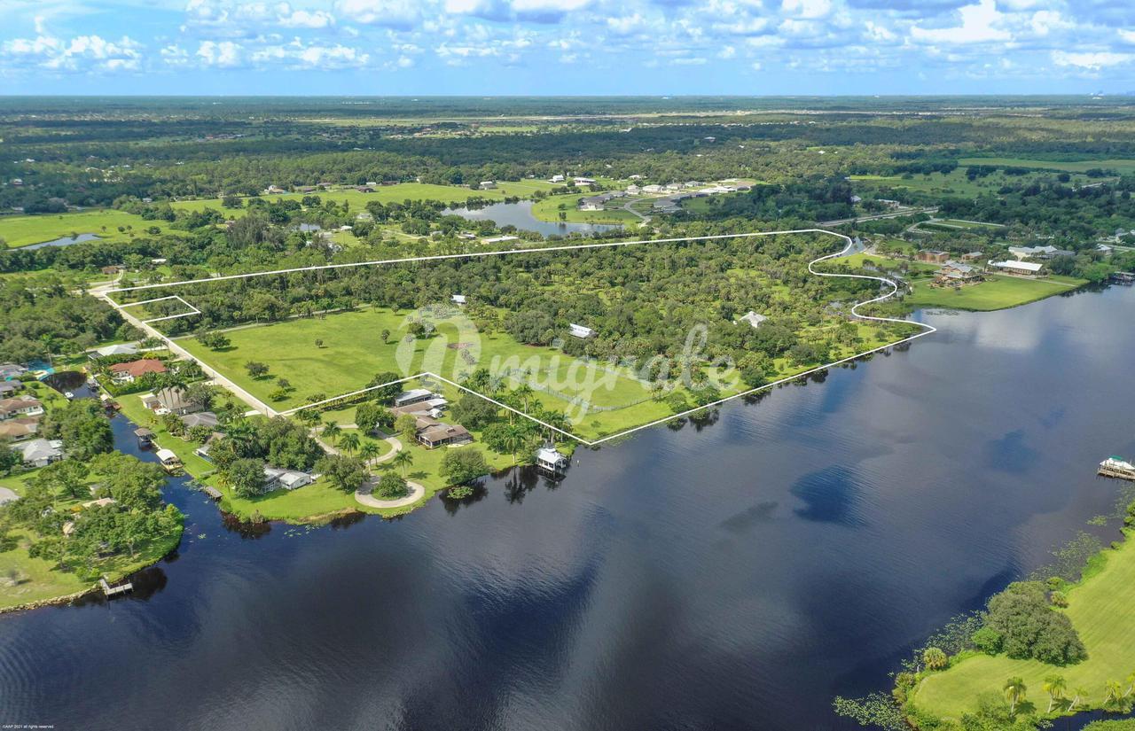 Вилла в 1950  Mitchell Avenue - Alva, Florida