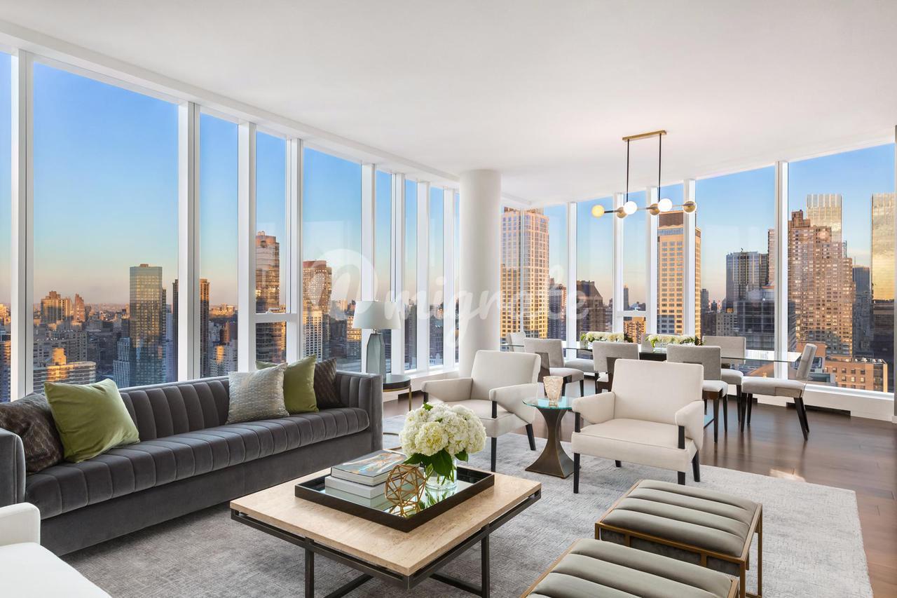 Кондоминиум в One West End, 1  WEST END AVE W, 41A - Lincoln Square, New York