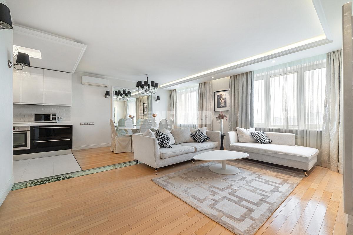 «Дом на Беговой» (Дом на Беговой)